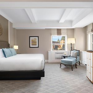 Deluxe Zimmer mit Kingsize-Bett
